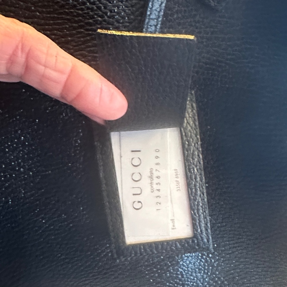 Gucci ❤️  Swing tote/Shopper in a black pebbled leather - Pre❤️Loved - Picture 7 of 17